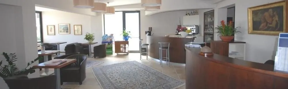 Bella Romagna Hotel Casal Borsetti 2*,  Italy